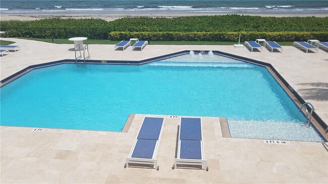 Building Photo - 2565 S Ocean Blvd