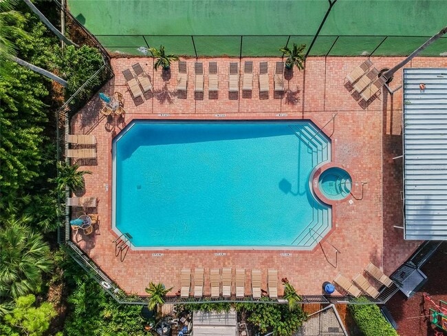 Building Photo - 571 Shoreham Ct NE