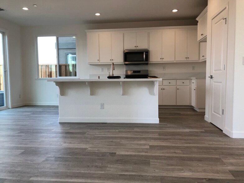 Building Photo - 4061 Gloster Way