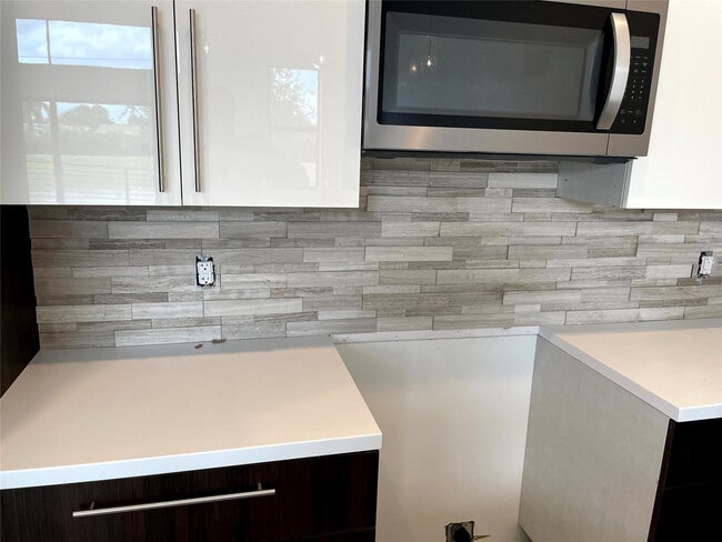 Building Photo - 4380 NW 8th Ct