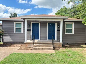 Building Photo - Remodeled luxury 1 bedroom, 1 bath house in Edmond, OK with stainless steel appliances