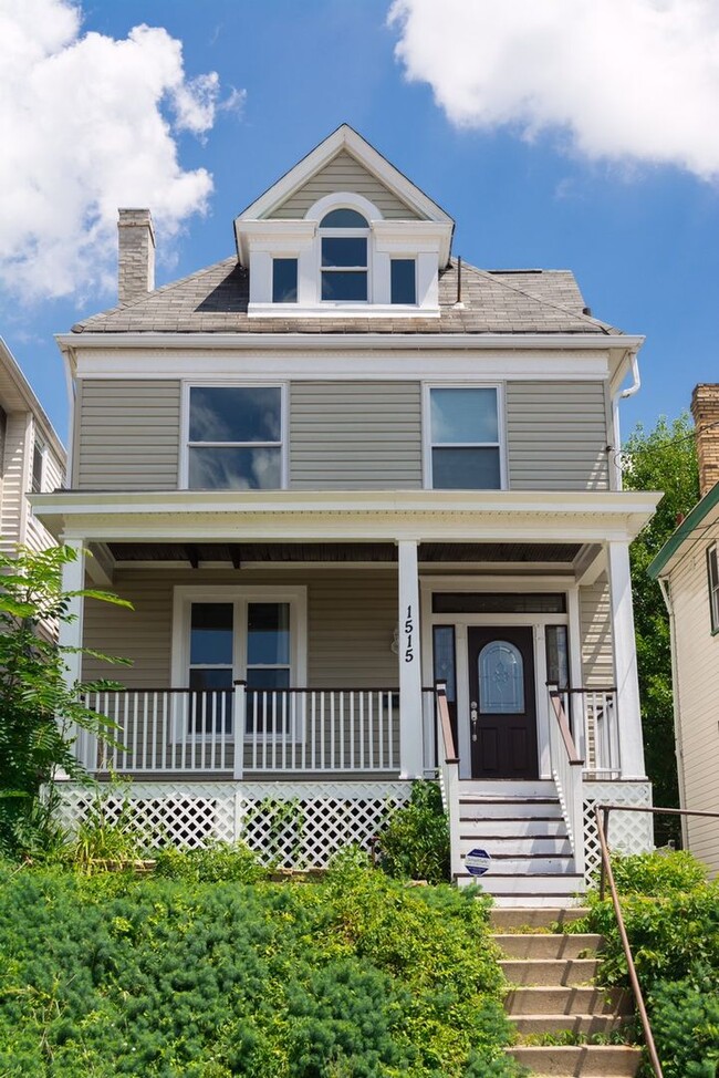 Building Photo - Beechview 3 Bedroom Single Family House