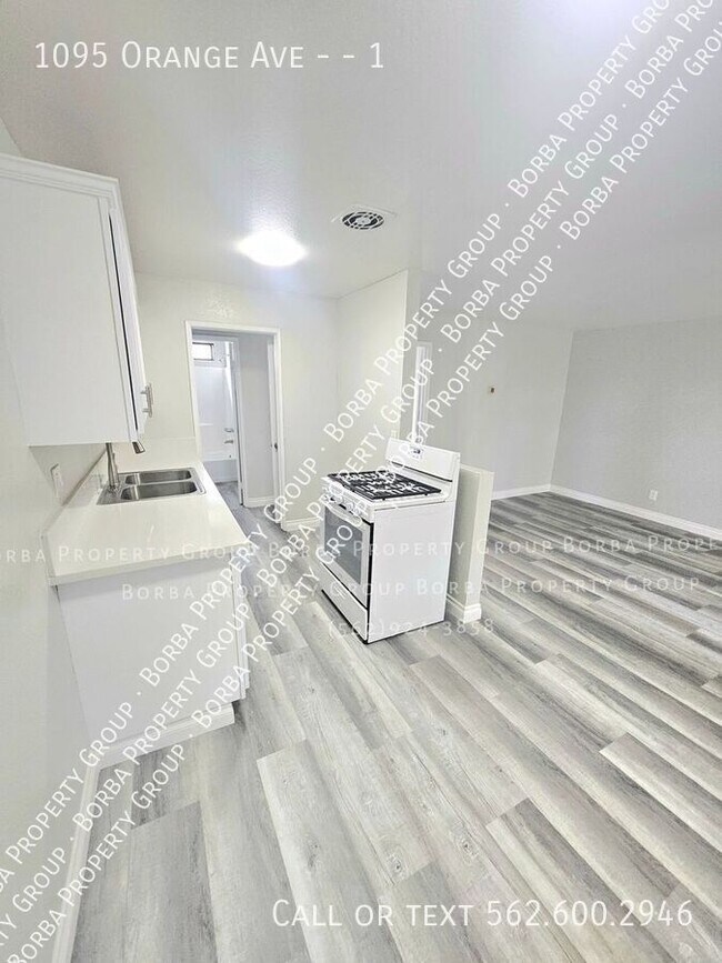 Building Photo - ** STUNNING 1 BEDROOM 1 BATH APARTMENT ** !!!