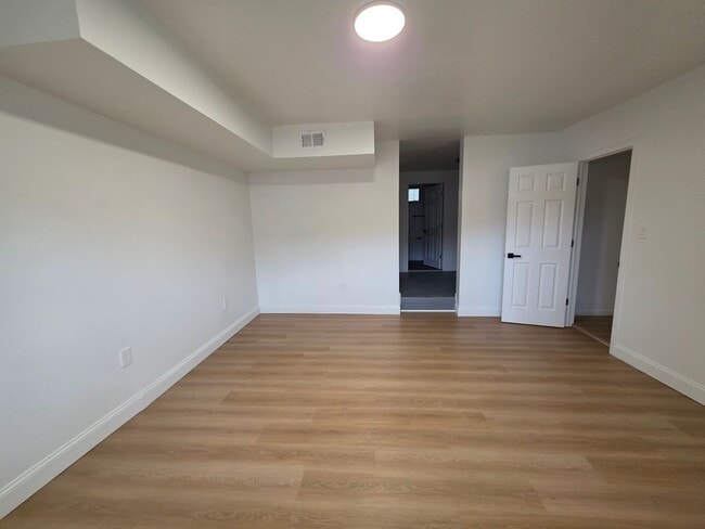 Building Photo - Fully Rehabbed 3 bedroom 2 bathroom house for rent!