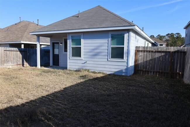 Building Photo - 14083 Lake Trout Dr