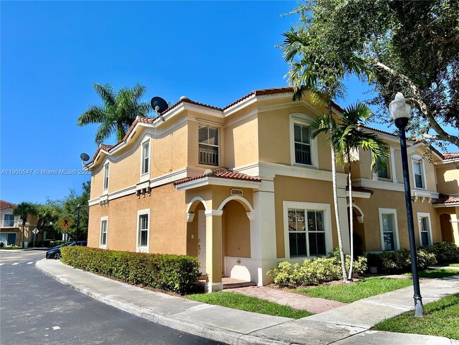 Building Photo - 12804 SW 31st St