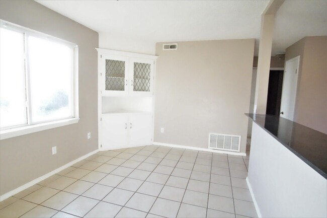 Building Photo - 3108 Gwendolyn Ln