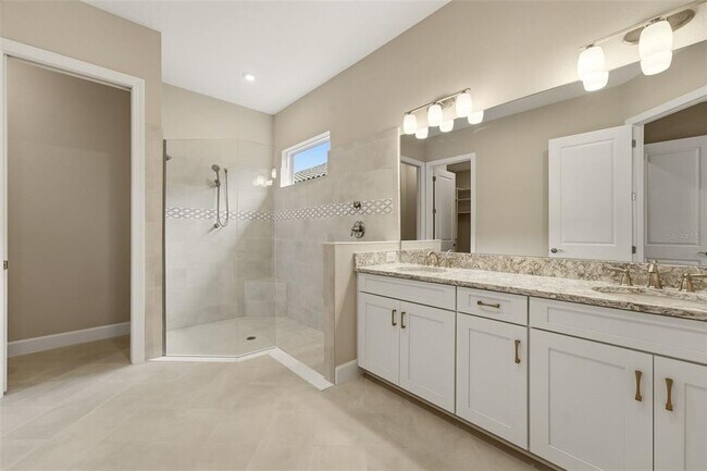 Building Photo - 7708 Moonbeam Ave