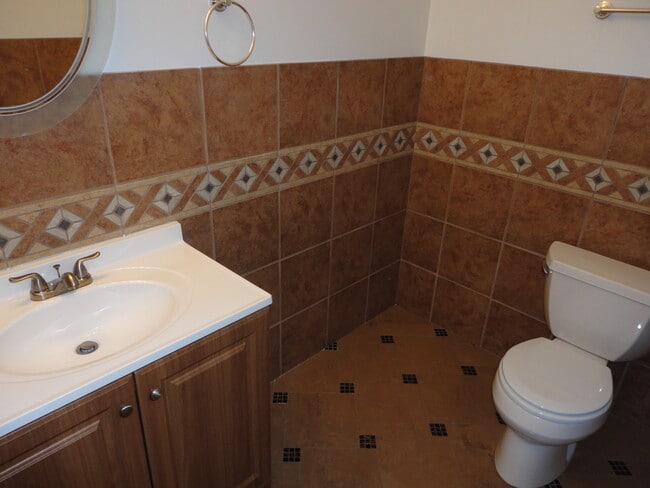 Building Photo - 2317 Scott Lane