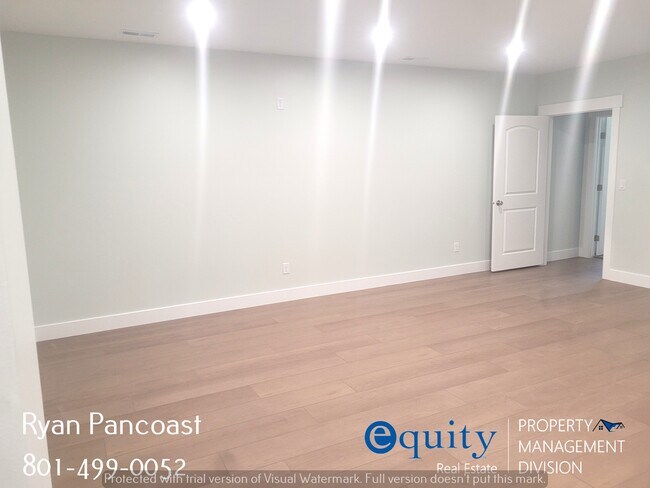 Building Photo - 3076 N 325 W