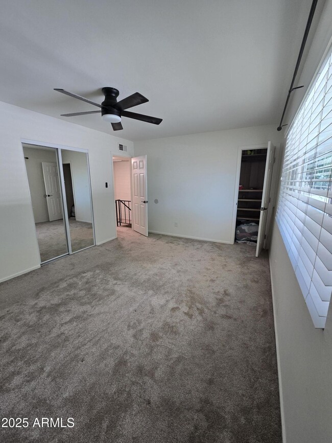 Building Photo - 1029 N Granite Reef Rd