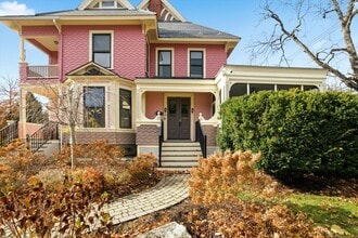 Building Photo - 68-70 Russell Street, Unit 70,Manchester, NH 03104