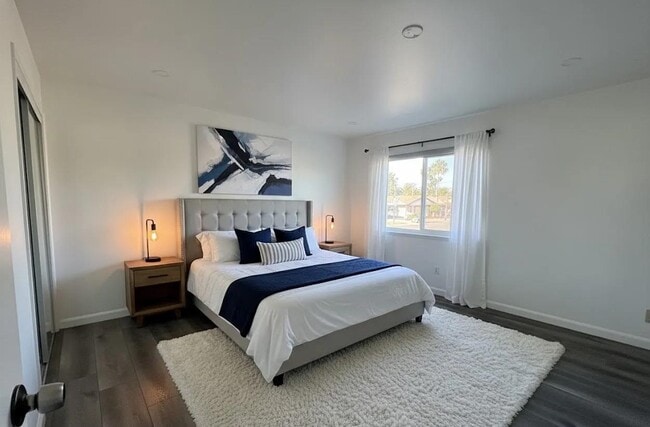 Building Photo - 3081 Birmingham Dr