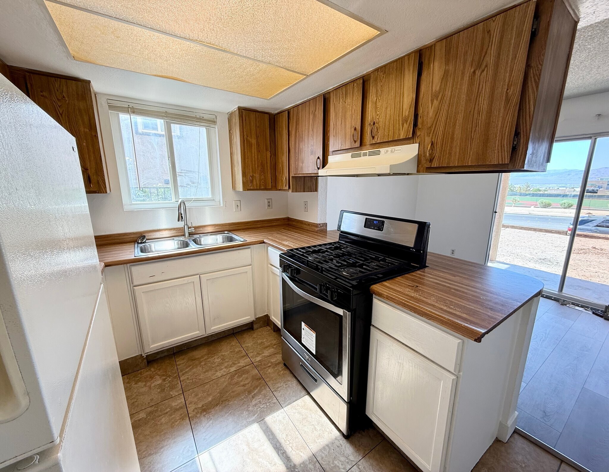 Building Photo - 6984 Appleton Dr