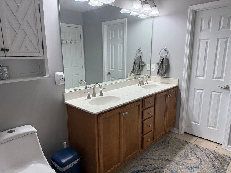 Building Photo - 534 Kessinger Dr