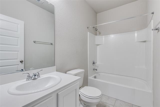 Building Photo - 7916 Gangway Dr