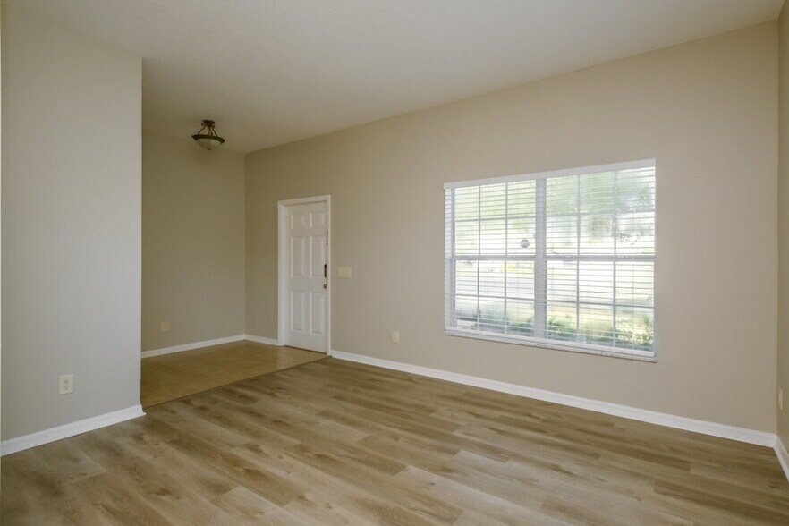 Building Photo - 9011 40th Ct E