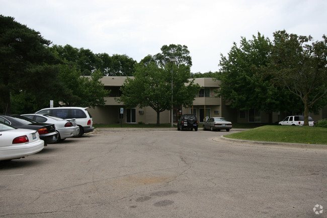 Primary Photo - Collier Garden Apartments