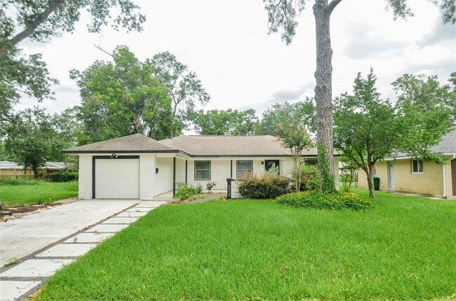 Building Photo - 6030 Woodbrook Ln