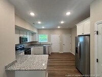 Building Photo - 1511 Fort Bragg Rd
