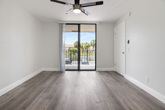 Building Photo - ONE BEDROOM ONE BATHROOM! WATERFRONT COMMU...