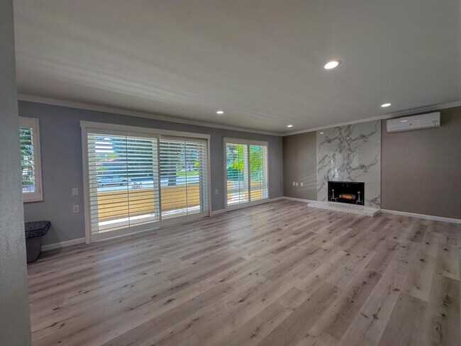 Building Photo - 3327 Bahia Blanca E