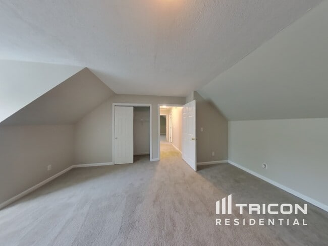 Building Photo - 832 Stonebridge Park Cir