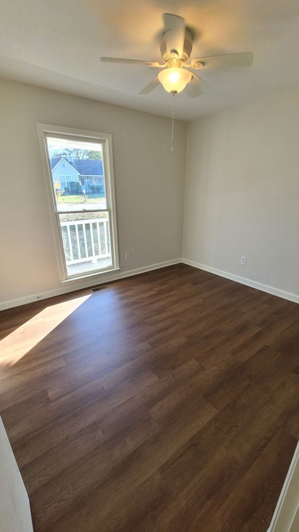 Building Photo - Cute corner home for rent