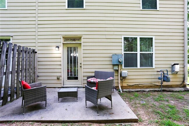 Building Photo - 7116 Blairs View Dr