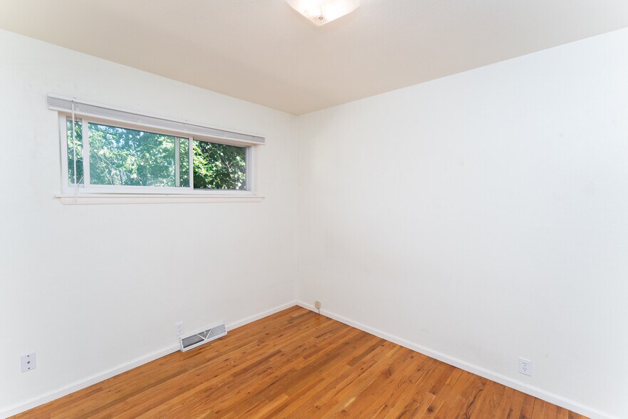 Building Photo - 1238 Janes Ln