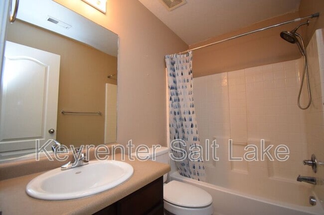 Building Photo - 6762 W Callery Ln