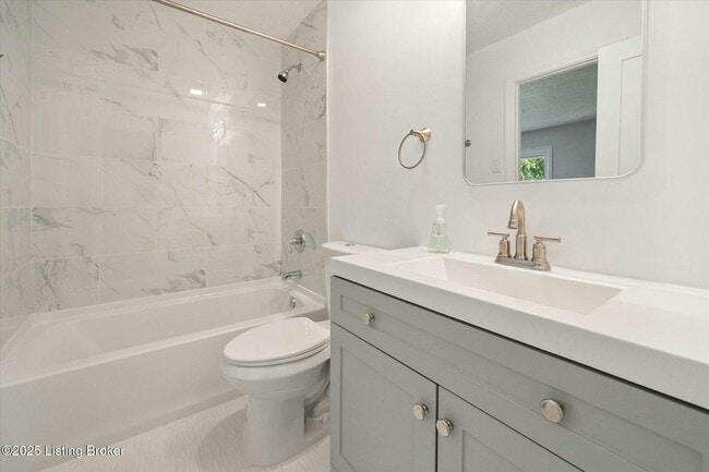 Building Photo - 2702 Ballad Blvd