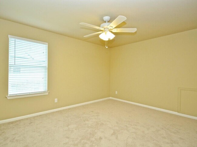 Building Photo - 1413 Short Horn Cove