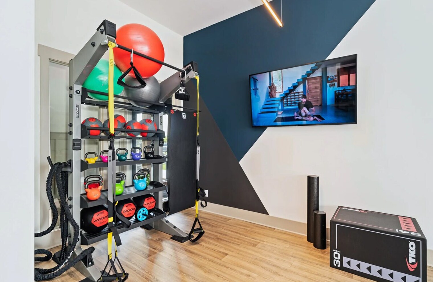 Building Photo - 1607 Centennial Park Blvd