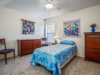 Building Photo - 505 Oppenheimer Dr