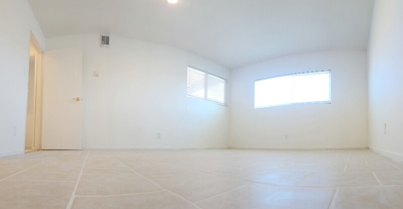 Building Photo - 8108 Langdon Ave