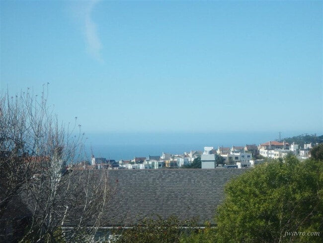 Building Photo - 40 Santa Paula Ave