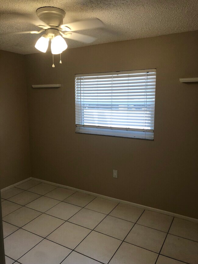 Building Photo - 7140 55th Ave N