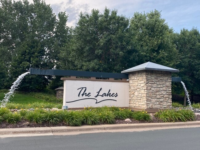 Building Photo - 11775 Vermillion St NE