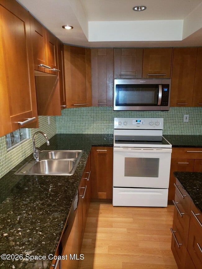 Building Photo - 2107 Hidden Grove Ln