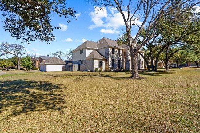 Building Photo - 1001 Chickory Ct