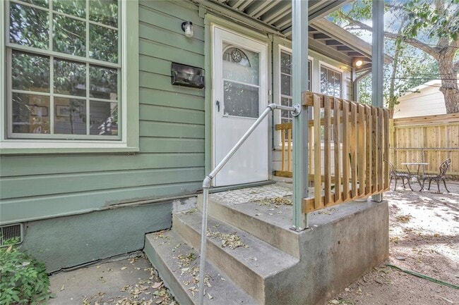 Building Photo - 3911 Avenue F