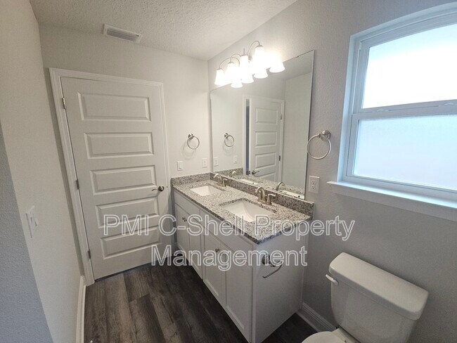 Building Photo - 12115 Emerald Heights Ln