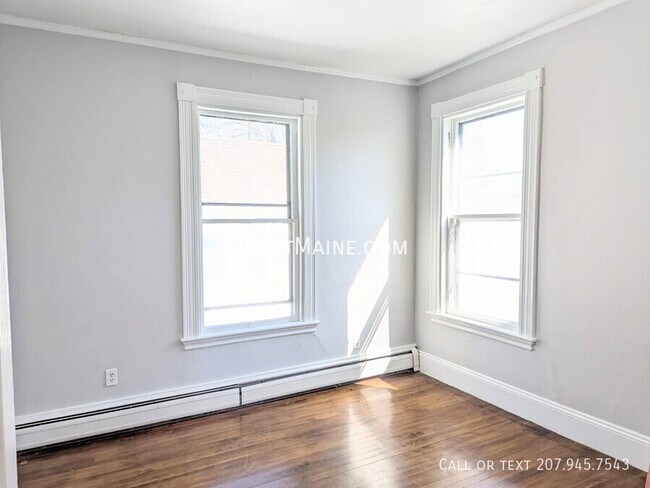 Building Photo - 22 E Summer St