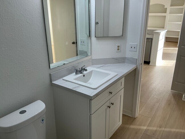 Building Photo - Ground-Floor 2 Bed, 2 Bath Condo in Bermuda Dunes Newly Remodeled (complete date 12/5/2025)