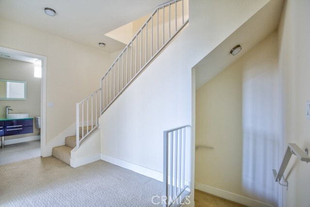 Building Photo - 1737 Colby Ave