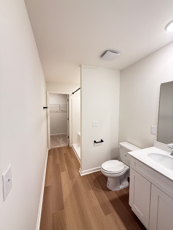 Building Photo - 44 W Farley Dr