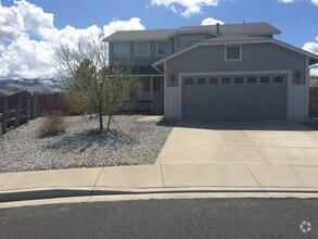 Building Photo - 4 Bedroom in North West Reno