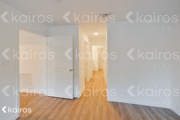 Building Photo - 11450 Camden Ct Cir