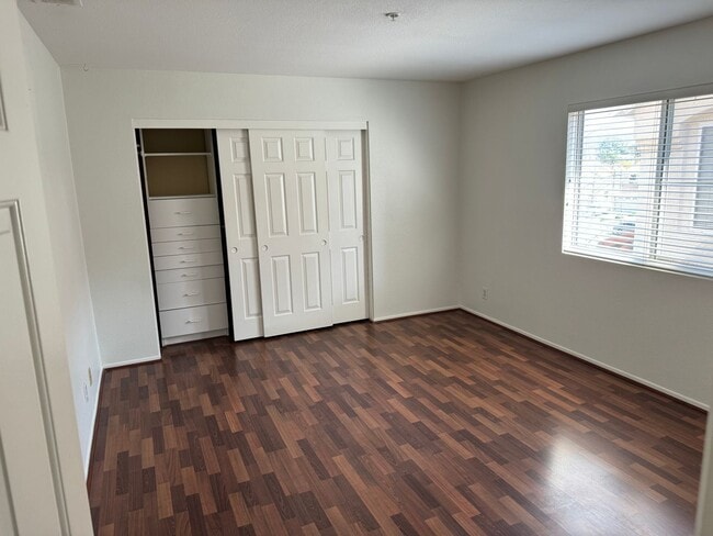 Building Photo - Downtown Brea Townhome